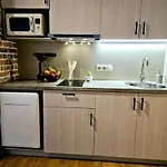 Apartman Silversmith's In Old *