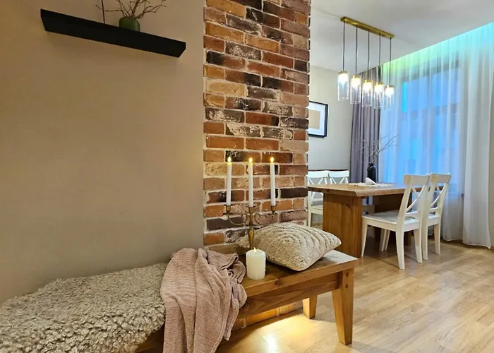 Silversmith's In Old