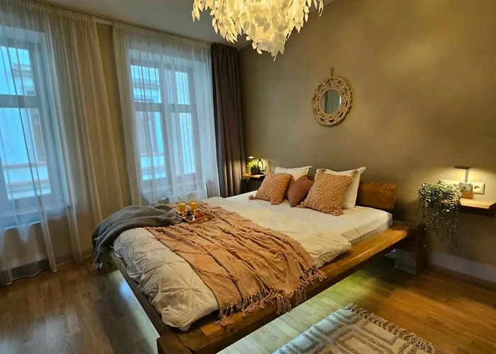 Silversmith's In Old *