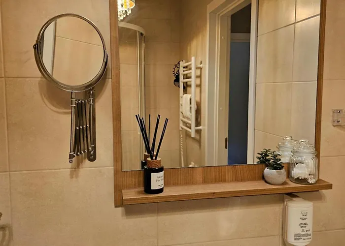 Silversmith's In Old *