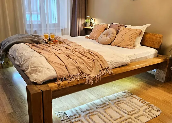 Silversmith's In Old