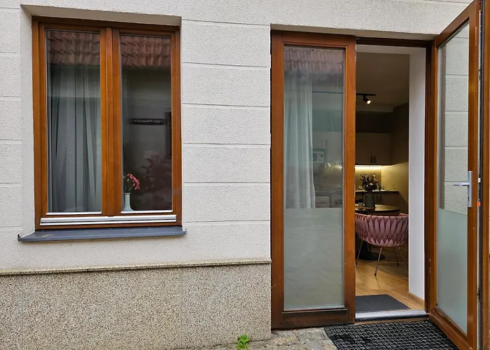 Silversmith's In Old Appartement *